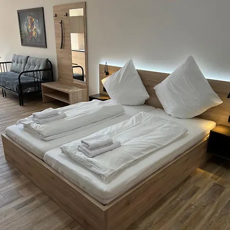 Nb 4* נירנברג