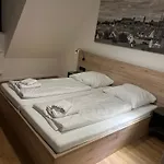 Nb